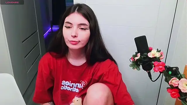 peachyness online show from 05/11/26, 06:16