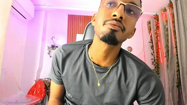 Darwin mayo online show from 10/28/25, 05:26