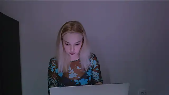 Snapshot of Lia_noo_regrets chatting on 02/10/26, 06:12 Lia noo regrets online show from 02/10/26, 06:12