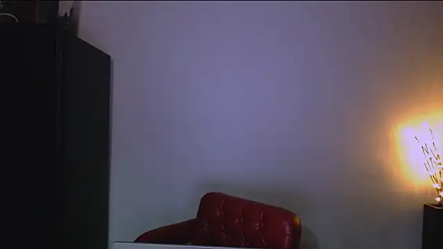 Snapshot of Lia_noo_regrets chatting on 02/27/26, 04:07 Lia noo regrets online show from 02/27/26, 04:07