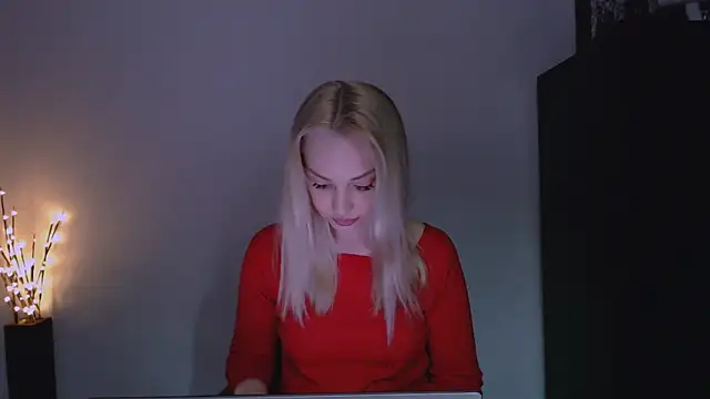 Snapshot of Lia_noo_regrets chatting on 04/06/26, 05:25 Lia noo regrets online show from 04/06/26, 05:25