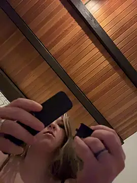 SweetTeenGirl online show from 11/06/25, 06:42