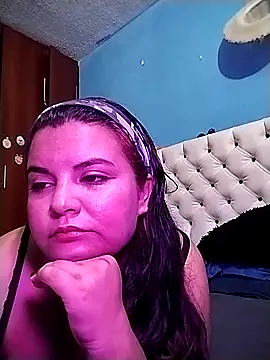 Snapshot of SamiBoobsxx chatting on 11/29/25, 05:32 SamiBoobsxx online show from 11/29/25, 05:32