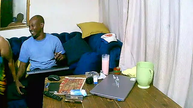 Snapshot of SHORTGUN_STALLION chatting on 11/27/25, 10:45 SHORTGUN STALLION online show from 11/27/25, 10:45