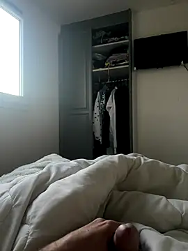 Snapshot of maxime3266 chatting on 09/26/25, 05:33 maxime3266 online show from 09/26/25, 05:33