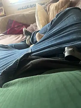 different-strokes online show from 11/03/25, 01:23