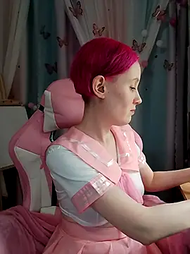 Fuzzy Unicorn online show from 12/02/25, 07:09