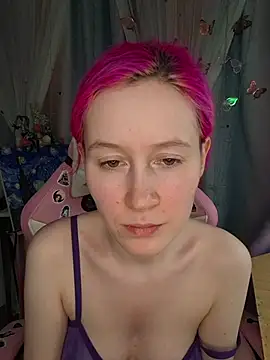 Fuzzy Unicorn online show from 04/29/26, 07:42