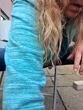 HotWifeLyn68 online show from 11/04/25, 12:26