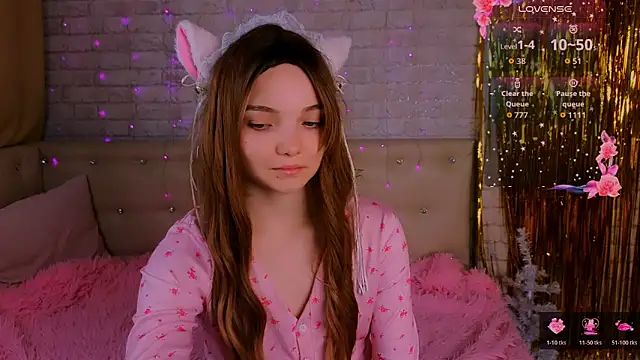 Snapshot of AnimeAlica18 chatting on 01/14/26, 02:50 AnimeAlica18 online show from 01/14/26, 02:50