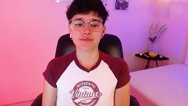 Snapshot of jeroharper chatting on 11/25/25, 04:07 jeroharper online show from 11/25/25, 04:07