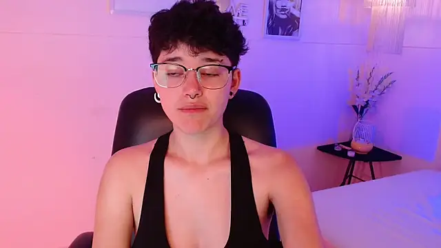 Snapshot of jeroharper chatting on 11/29/25, 08:23 jeroharper online show from 11/29/25, 08:23