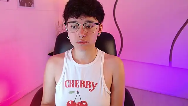 Snapshot of jeroharper chatting on 12/05/25, 04:03 jeroharper online show from 12/05/25, 04:03