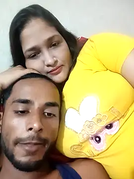 Snapshot of Hotty-couple063 chatting on 09/09/25, 08:47 Hotty-couple063 online show from 09/09/25, 08:47