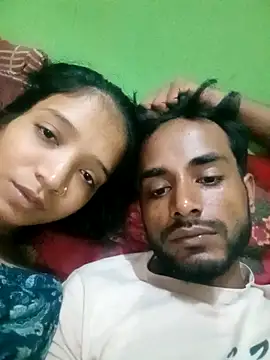 Snapshot of Hotty-couple063 chatting on 10/12/25, 04:17 Hotty-couple063 online show from 10/12/25, 04:17