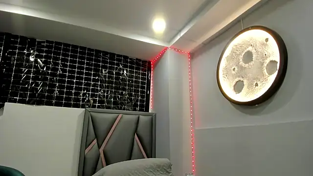 klariz09 online show from 11/26/25, 08:43