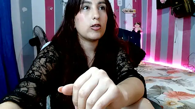 karo lovely online show from 06/19/26, 10:24