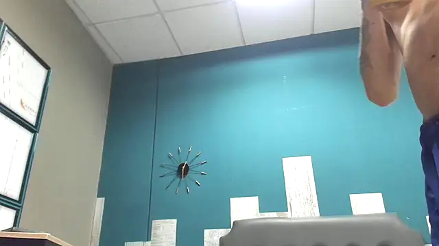 Ian1  online show from 11/30/25, 04:38