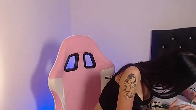 Snapshot of Lia__1 chatting on 02/27/26, 02:06 Lia 1 online show from 02/27/26, 02:06