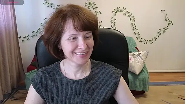 Lia Tito online show from 05/04/26, 01:18