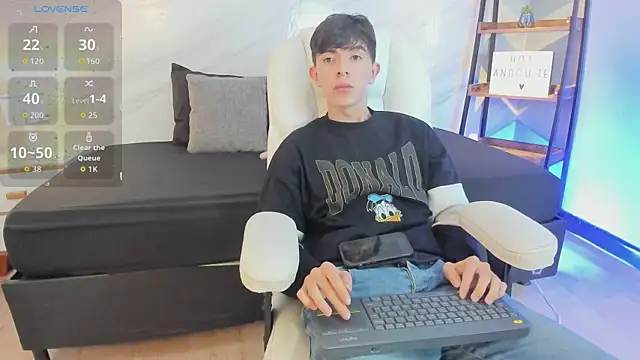 mathias saenz online show from 11/27/25, 07:16