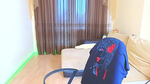 Milana Milky online show from 11/11/25, 05:07