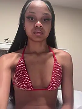 Snapshot of theyloveimani chatting on 05/26/26, 10:55 theyloveimani online show from 05/26/26, 10:55