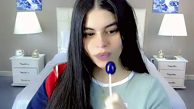 maddissonivanova online show from 09/19/25, 10:10