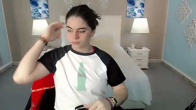 maddissonivanova online show from 10/20/25, 07:14