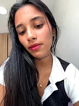 Lorena Mcfly online show from 10/23/25, 06:50