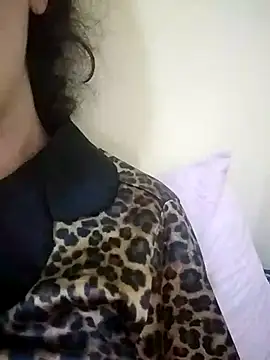 Snapshot of Miss-Lynda chatting on 03/26/26, 04:40 Miss-Lynda online show from 03/26/26, 04:40