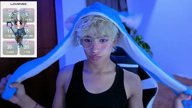 taichi bluy online show from 11/17/25, 07:58