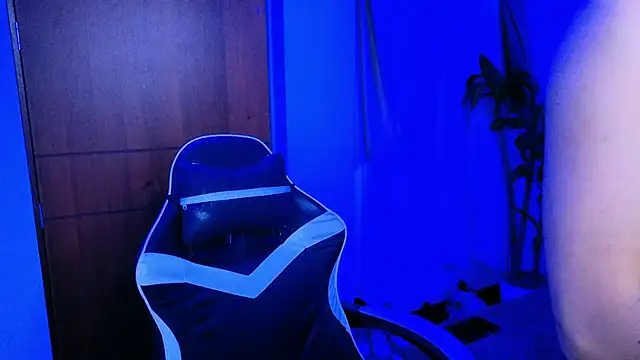 taichi bluy online show from 11/18/25, 07:13