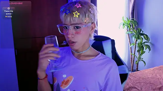 taichi bluy online show from 11/29/25, 05:27