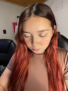 Karen18 boobs online show from 04/28/26, 02:21