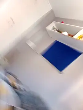 Snapshot of Blomanda chatting on 10/27/25, 12:20 Blomanda online show from 10/27/25, 12:20