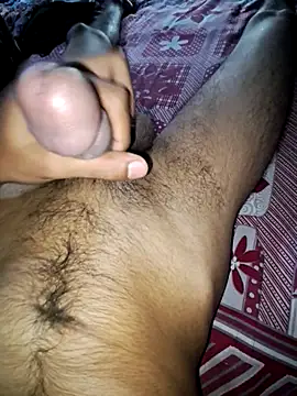 Snapshot of loveblzz chatting on 11/19/25, 07:30 loveblzz online show from 11/19/25, 07:30