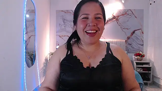 Snapshot of Ashley_Grahaam chatting on 10/09/25, 02:42 Ashley Grahaam online show from 10/09/25, 02:42