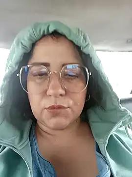 lindsay taylorjoy online show from 10/16/25, 04:30