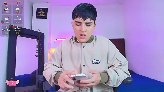 Lucass love online show from 11/14/25, 04:28