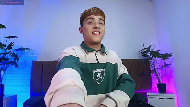 Lucass love online show from 06/21/26, 01:46