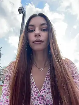 Snapshot of Amelie_Crosby chatting on 07/19/26, 01:59 Amelie Crosby online show from 07/19/26, 01:59