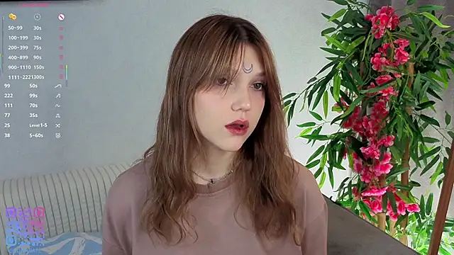 Snapshot of Lunabate chatting on 12/03/25, 05:26 Lunabate online show from 12/03/25, 05:26