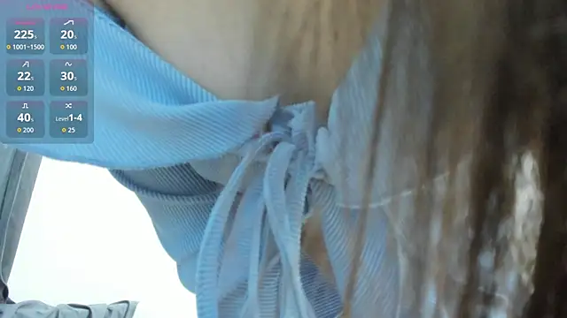 Snapshot of GraceBrawn chatting on 12/22/25, 07:00 GraceBrawn online show from 12/22/25, 07:00