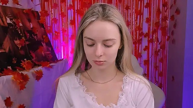 JuliaBrewwer online show from 12/03/25, 01:31