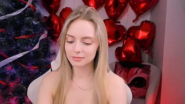 Snapshot of JuliaBrewwer chatting on 03/18/26, 02:53 JuliaBrewwer online show from 03/18/26, 02:53