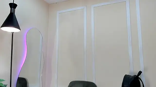 dulce fiore07 online show from 12/02/25, 12:32