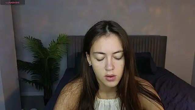 SaraMoren0 online show from 10/29/25, 07:54