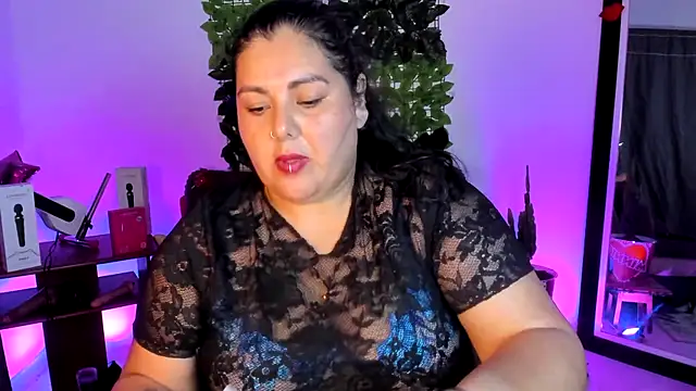 AndreaKinky online show from 06/25/26, 10:58