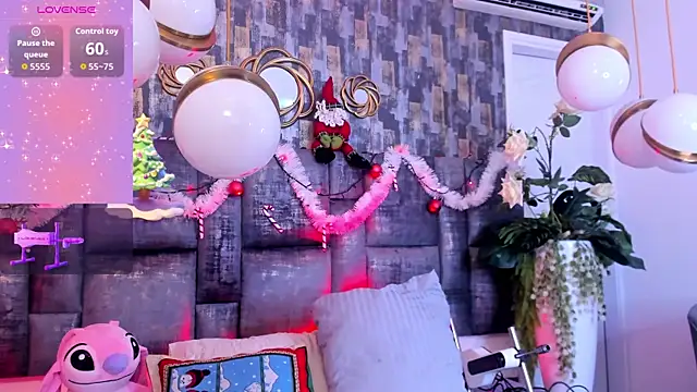 PatyLawrence online show from 12/17/25, 04:07